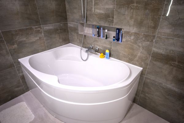 Large Bathtub Installation in Crawfordsville
