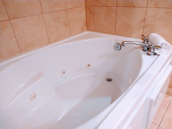 Acrylic Tub Installation in Crawfordsville
